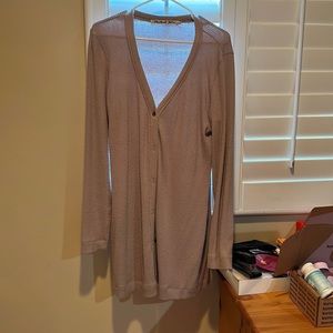 Super soft and cozy! Stylish long sweater jacket.